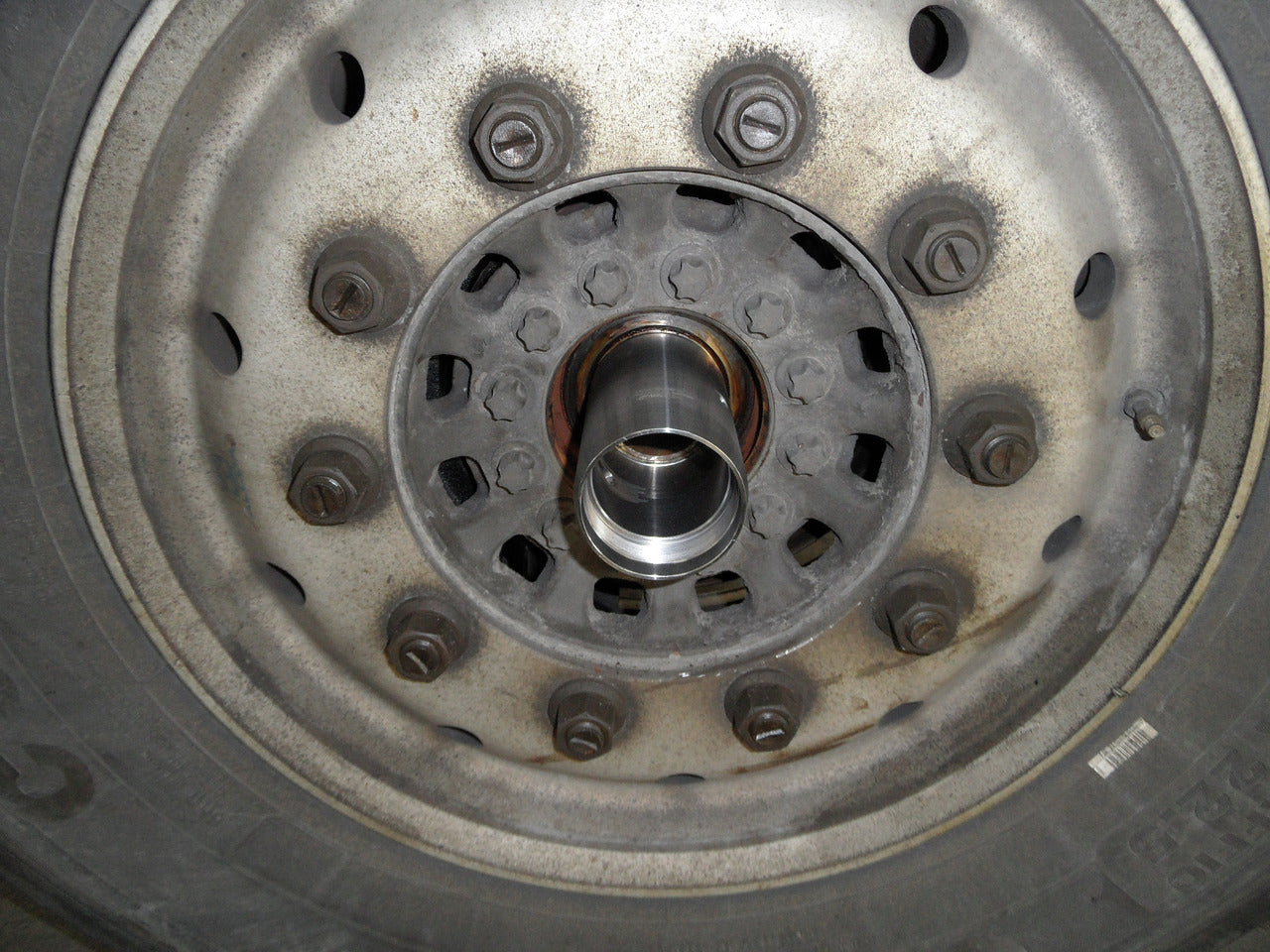 KL-1027-4582 - Casquillo para centrar cojinete de rueda, L&R, Ø 82 mm