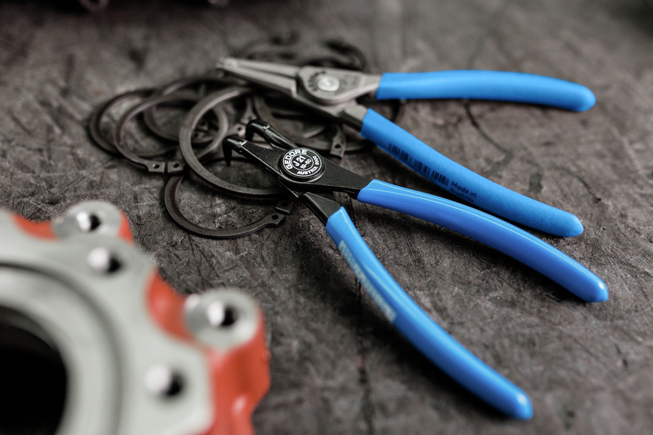 8000 J - Alicates para anillos circlip interiores de 8 a 400 mm de diámetro
