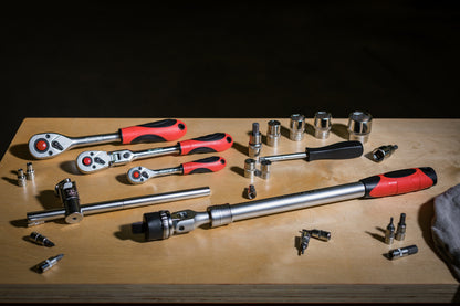 R40000027 - Carraca reversible de 1/4" amb mànec de 2 components