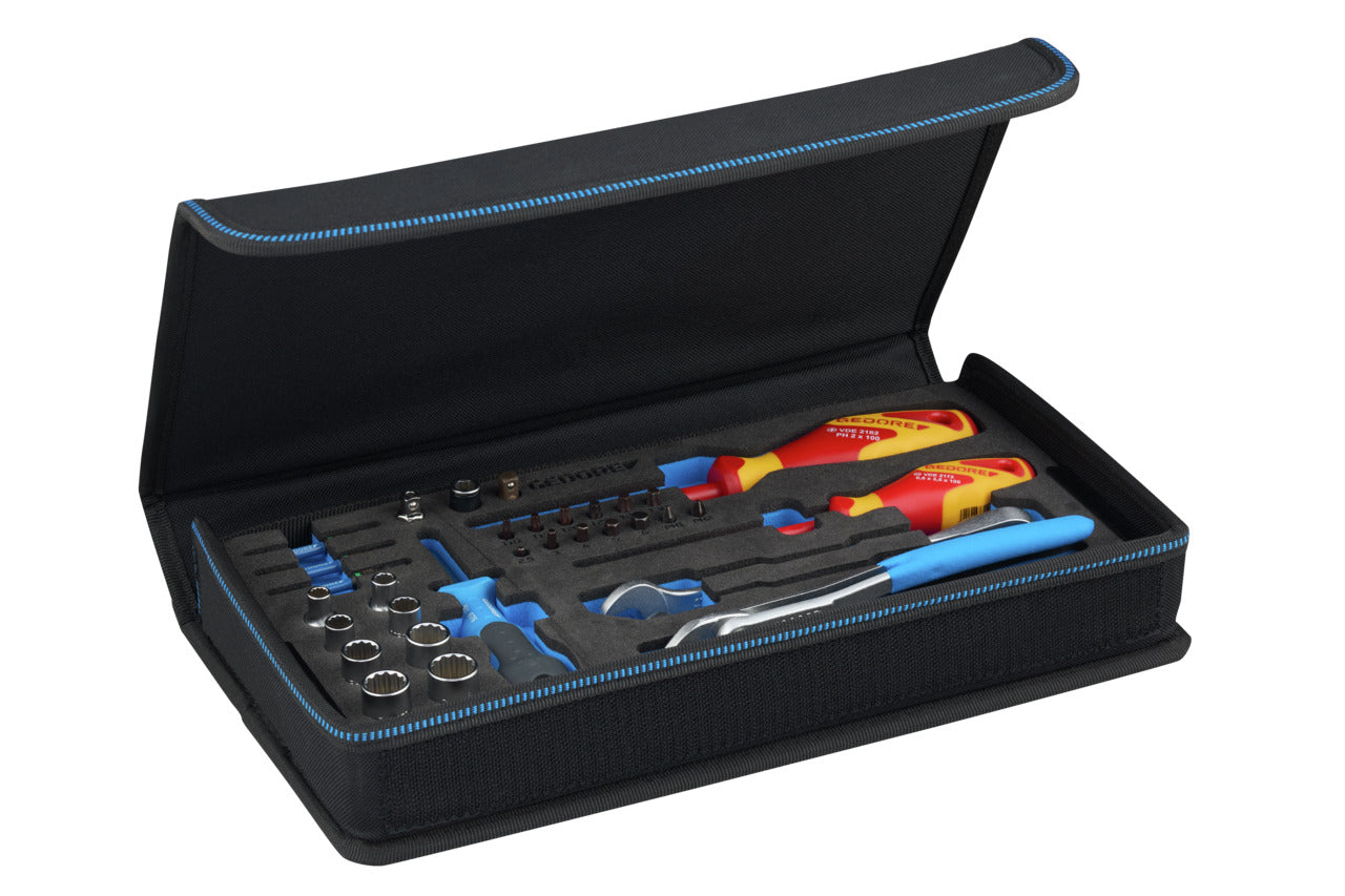 Destornilladores VDE SLIM DRIVE y alicate pico loro del juego GEDORE TC 666-142-033